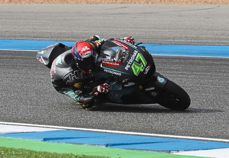 皇冠体育-马来西亚队横扫对手取得胜利