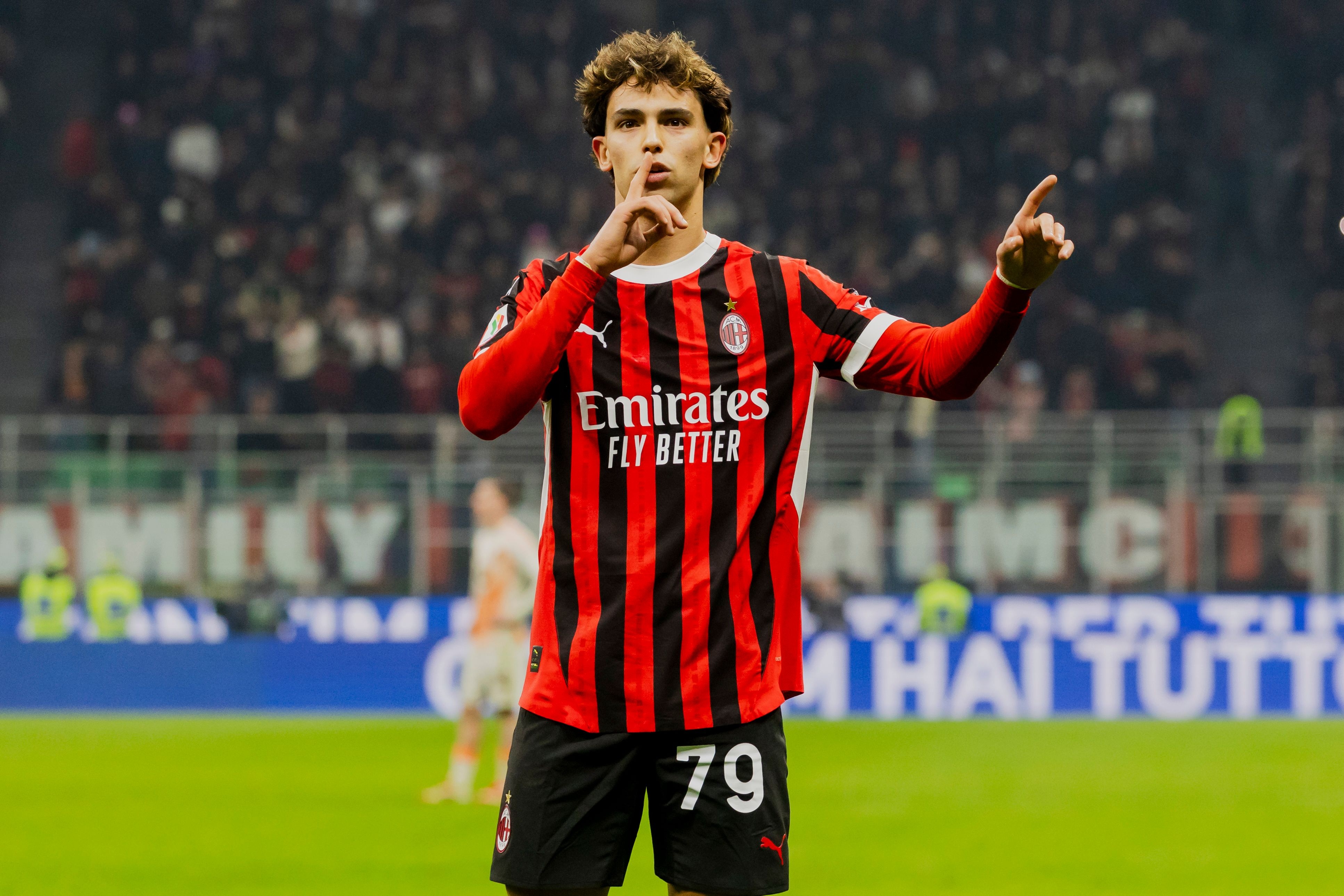 皇冠体育官网-落后榜首5分!米兰主场战平桑普 基本告别意甲争冠